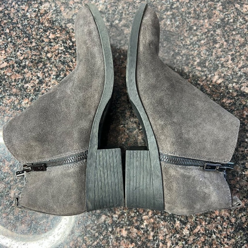 Kenneth Cole DARA Gray Leather Ankle Boot Suede Bootie Heeled Size 8 - Picture 9 of 10